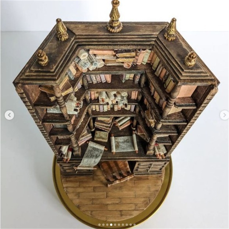 Miniature Bookcase Bookshelf D - огляд і ціна Vintage Collectible Books